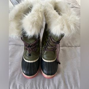 Sorel women’s waterproof boots